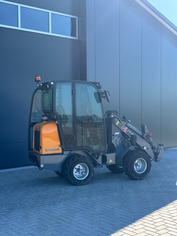 Giant G1500